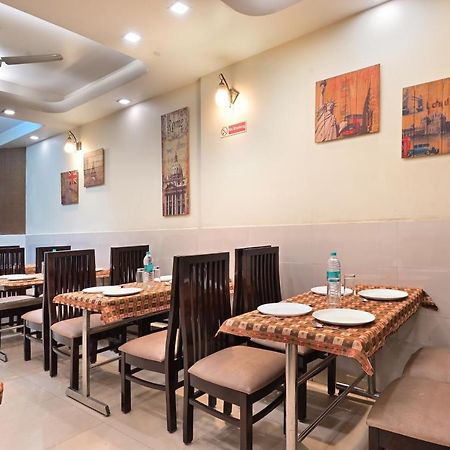 Hotel Aster Inn New Delhi Εξωτερικό φωτογραφία