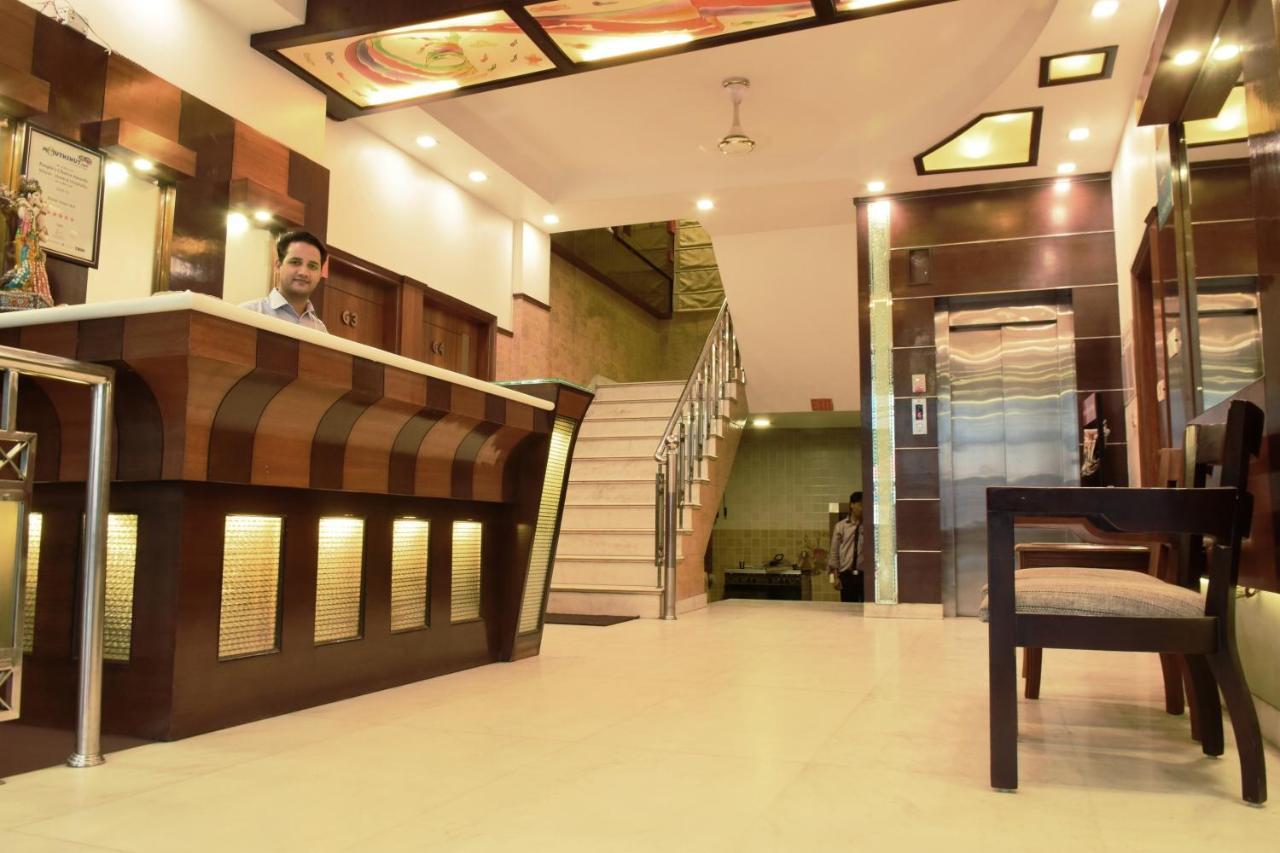 Hotel Aster Inn New Delhi Εξωτερικό φωτογραφία