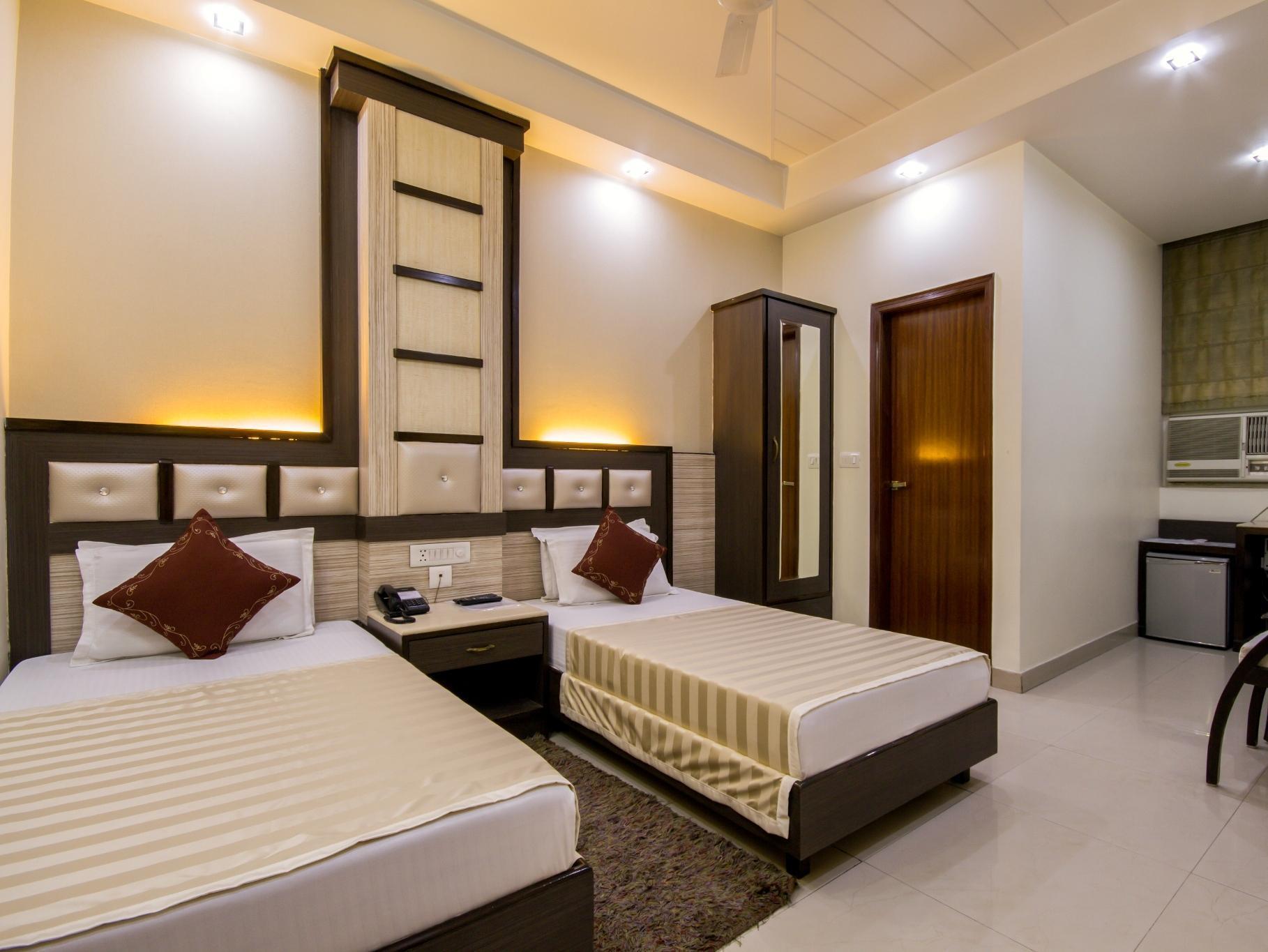Hotel Aster Inn New Delhi Εξωτερικό φωτογραφία