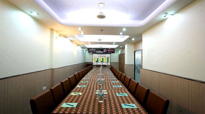Hotel Aster Inn New Delhi Εξωτερικό φωτογραφία