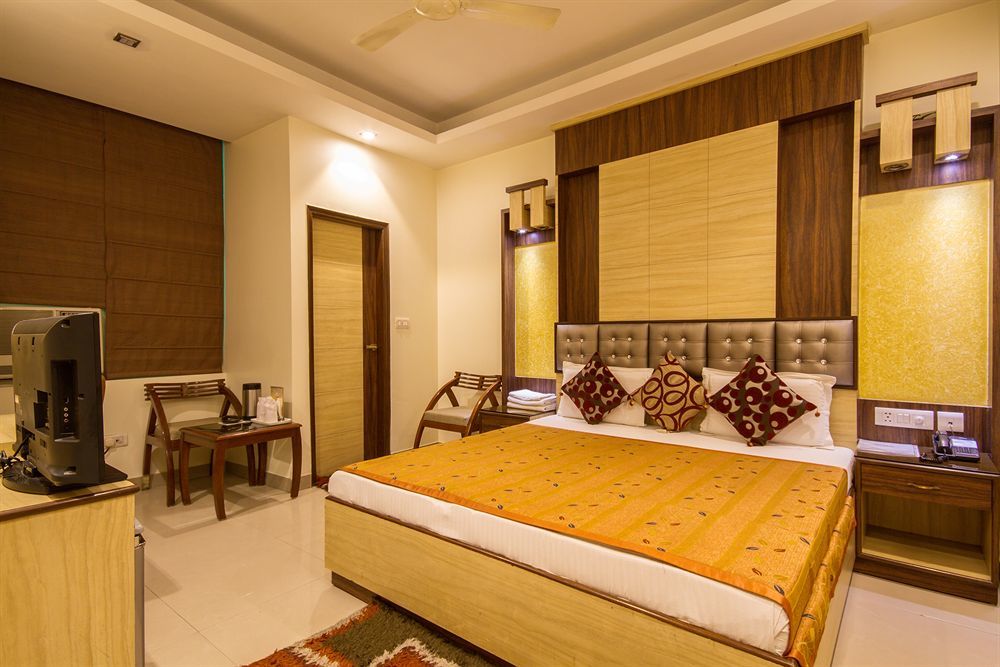 Hotel Aster Inn New Delhi Εξωτερικό φωτογραφία