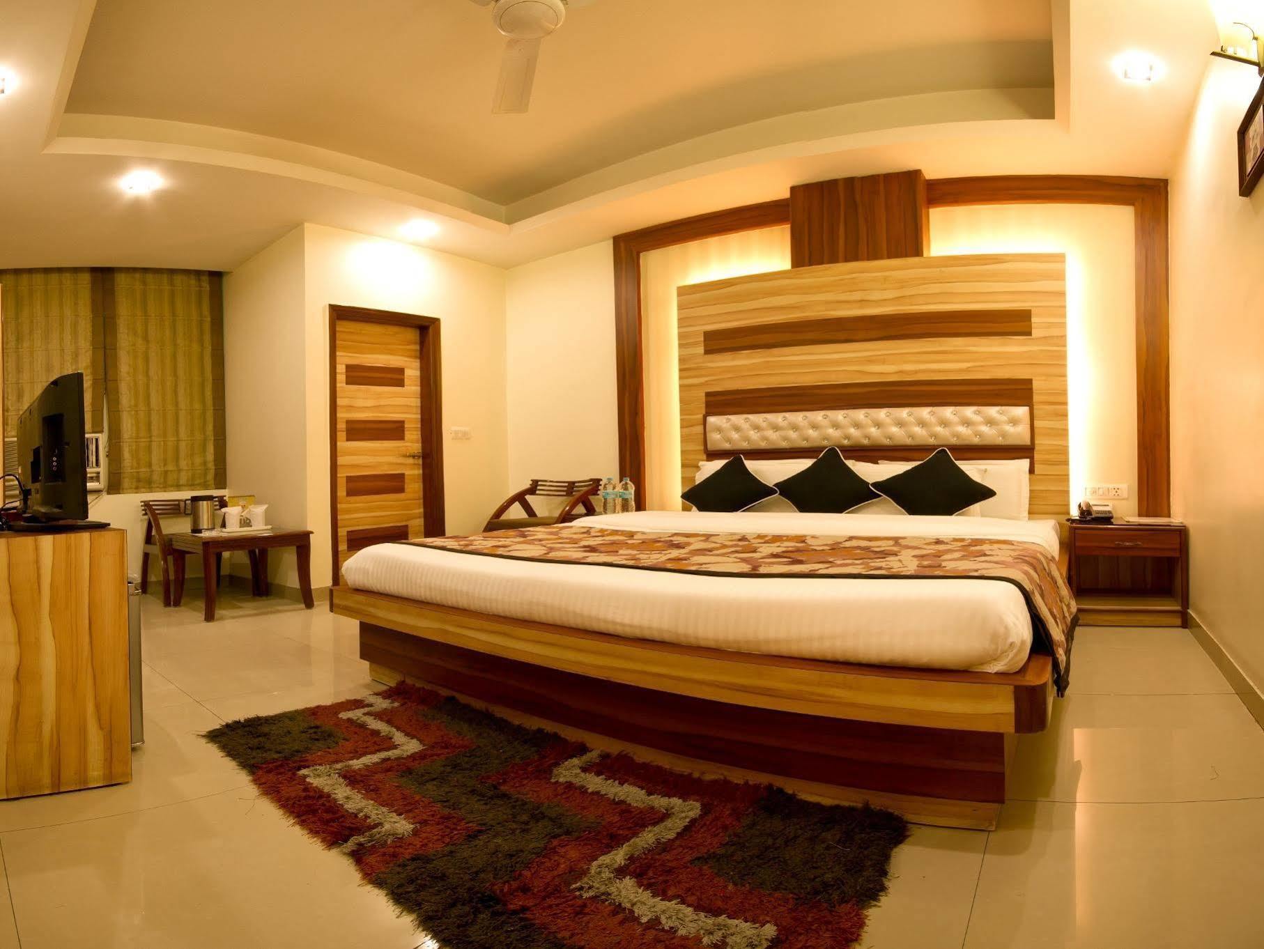 Hotel Aster Inn New Delhi Εξωτερικό φωτογραφία