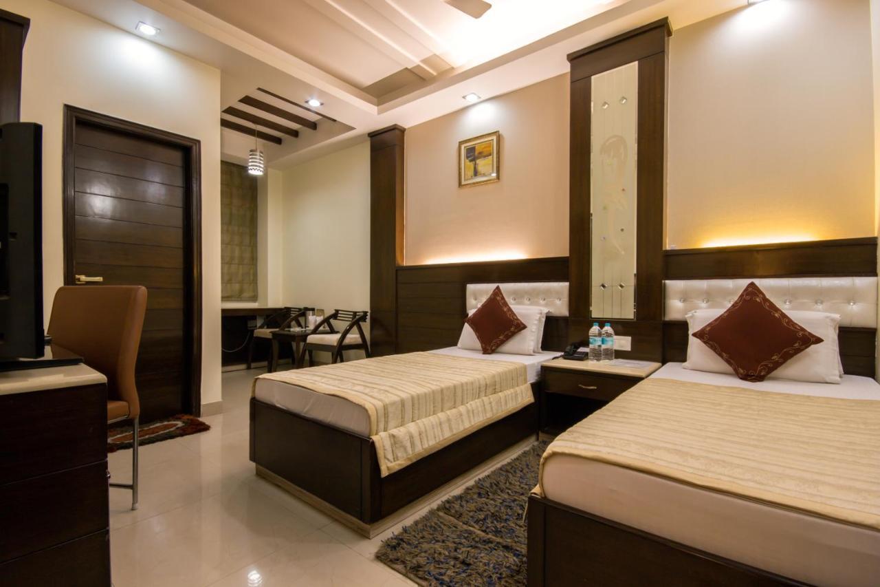 Hotel Aster Inn New Delhi Εξωτερικό φωτογραφία